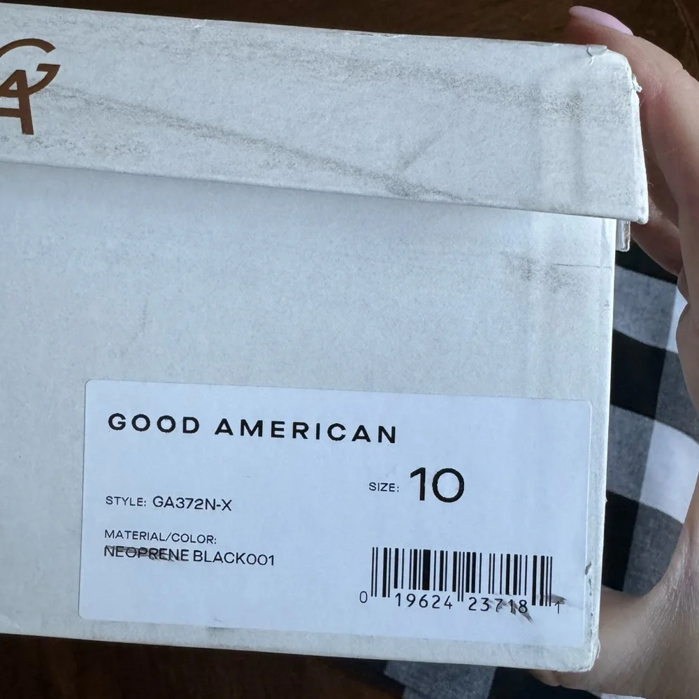 New! Good American Shoes Good American Black Neoprene Caged Mule‎